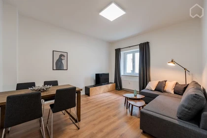 Komplette Wohnung voll möbliert in Berlin