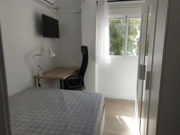 Chambre à louer dans un appartement en colocation à Séville