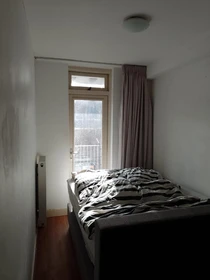 Quarto para alugar com cama de casal em Amesterdão