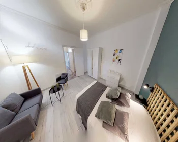 Location mensuelle de chambres à {area}