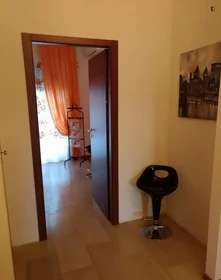 Quarto privado em Viale Renato Serra, imagem 24 de 29