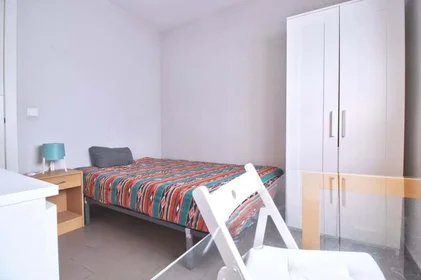 Privatzimmer in der C/ dels Sants Just i Pastor, València, Valencia, Spain, bild 3 von 12