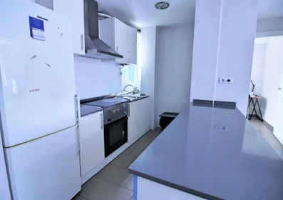 Privatzimmer in der C/ dels Sants Just i Pastor, València, Valencia, Spain, bild 7 von 12