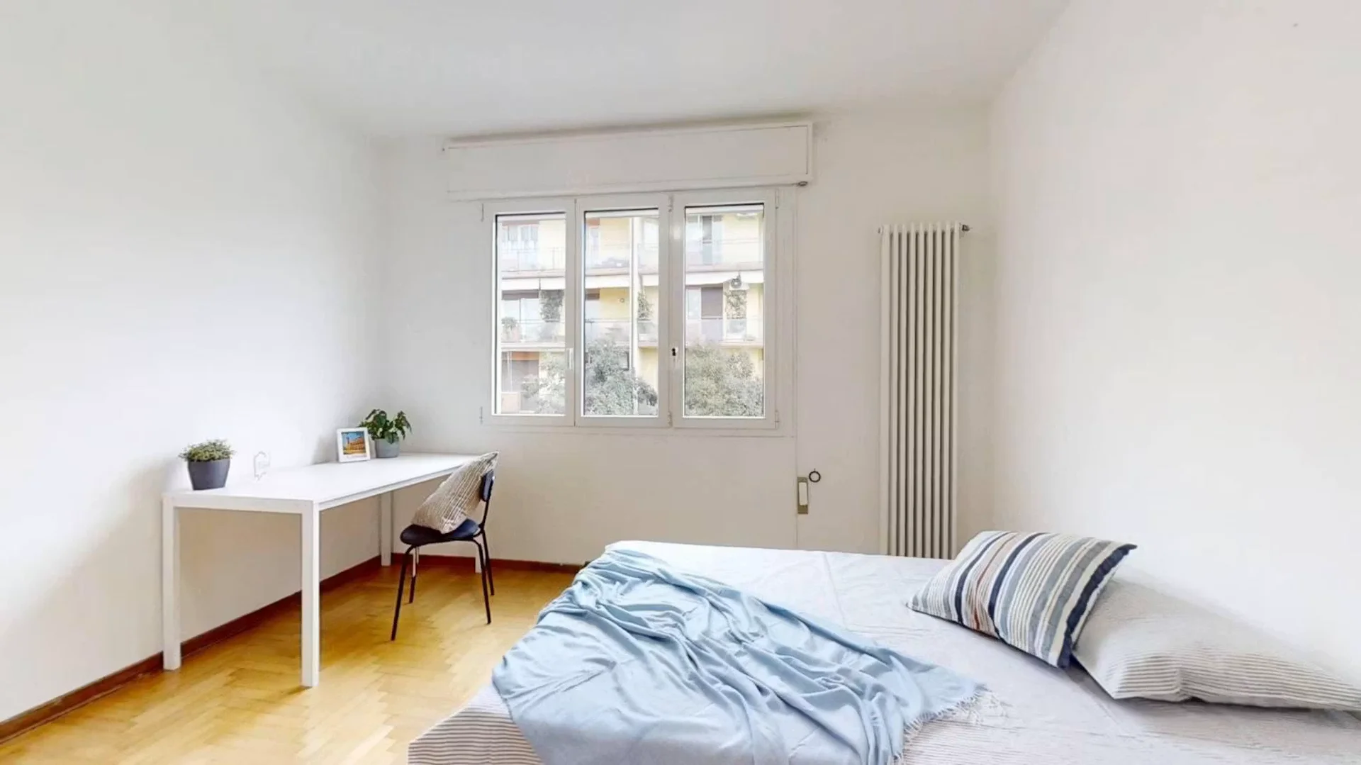 Chambre d'étudiant confortable et spacieuse dans 