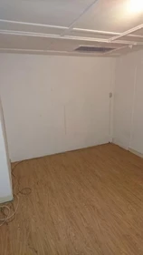 Room for rent with double bed Groningen