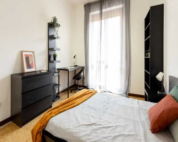 Private room at Viale Nazario Sauro, Maciachini-Maggiolina, image 3 of 10