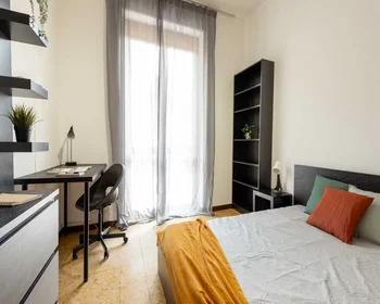 Private room at Viale Nazario Sauro, Maciachini-Maggiolina, image 5 of 10