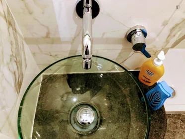 Stanza privata in Viale Leonardo da Vinci, immagine 11 di 13