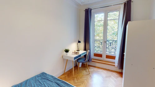 Alquiler de habitación en piso compartido en París
