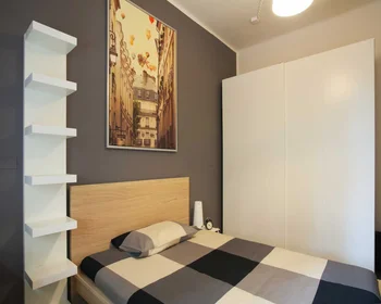 Chambre privée à Via delle Lame, image 2 de 14