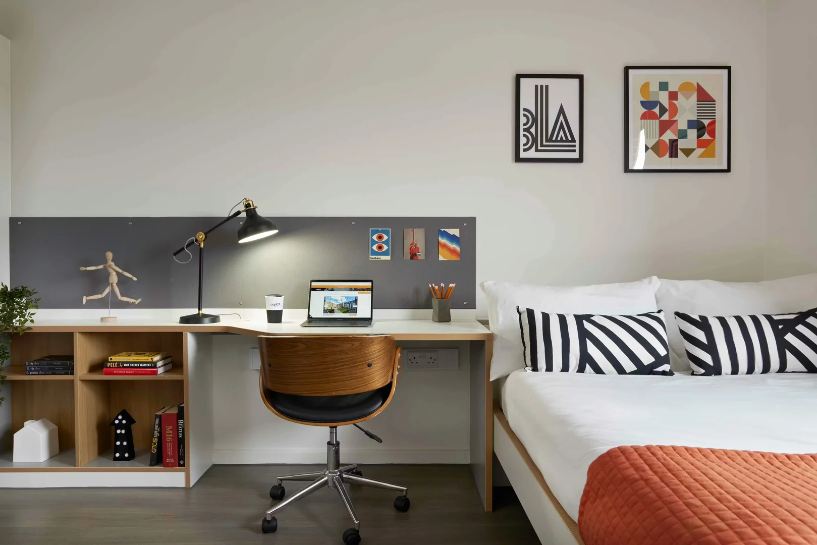 Cozy room for students available in