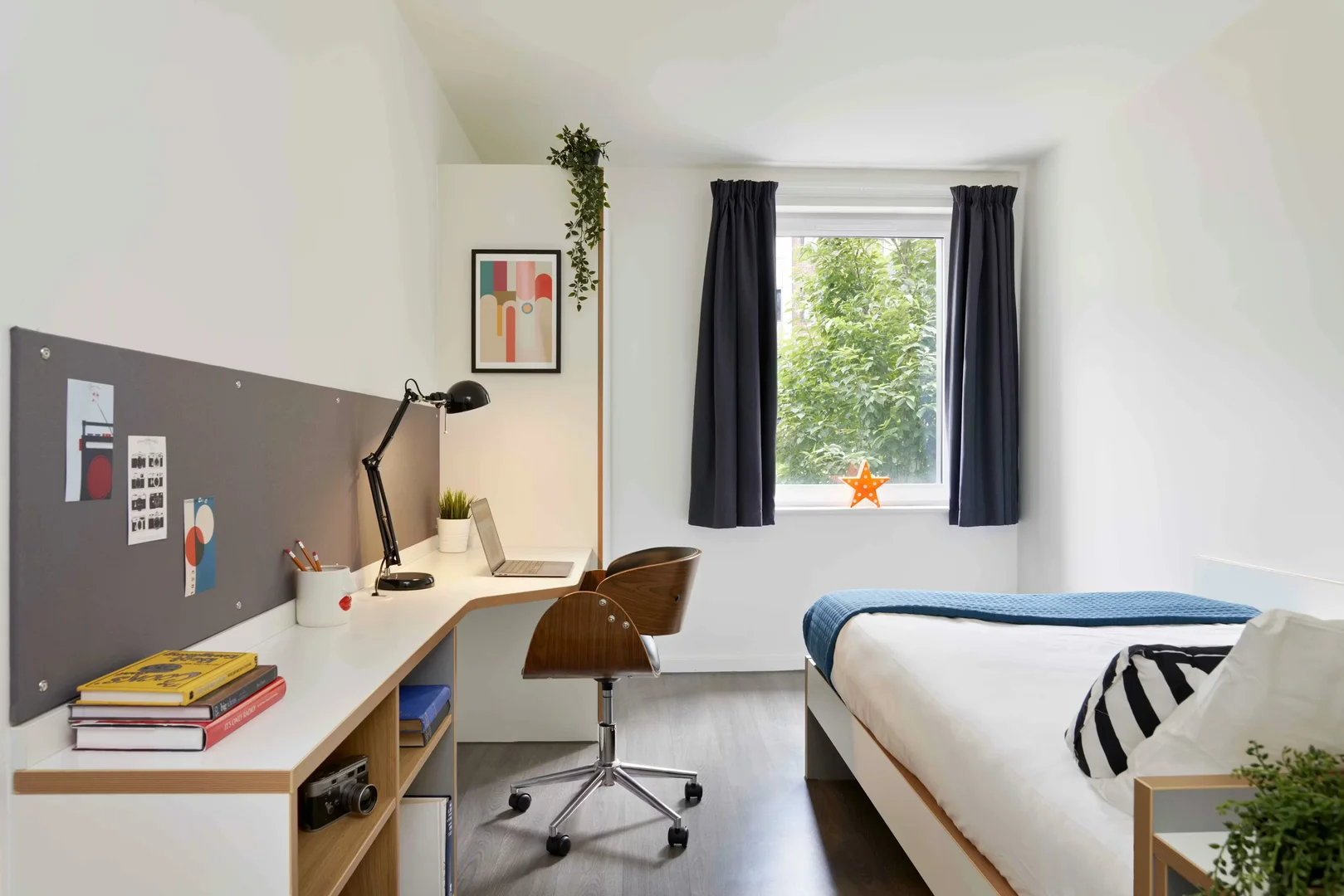 Comfortable and spacious student room in