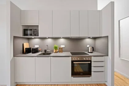 Logement entier à Dietzgenstraße 92, image 2 de 14