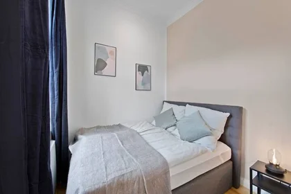 Logement entier à Dietzgenstraße 92, image 7 de 14