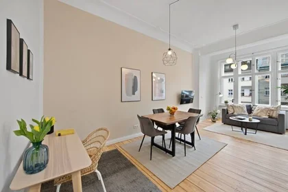 Logement entier à Dietzgenstraße 92, image 8 de 14
