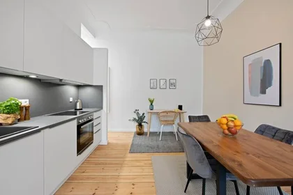 Logement entier à Dietzgenstraße 92, image 10 de 14