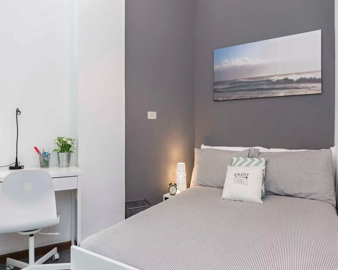 Quarto de estudante funcional perfeito para estudar em 