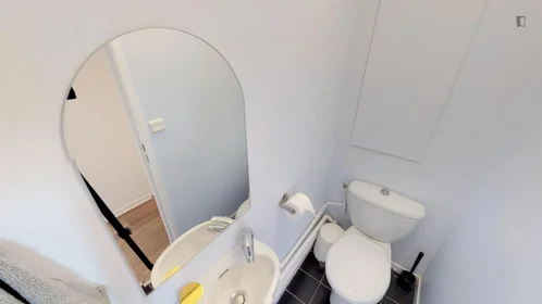 Chambre privée à rue Salvador Allende, image 16 de 18