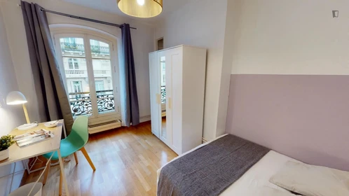 Pokój do wynajęcia z podwójnym łóżkiem w Paryż
