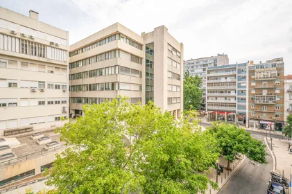 Prywatny pokój R. Alves Redol, 1049-001 Lisboa, Portugal, obraz 20 22