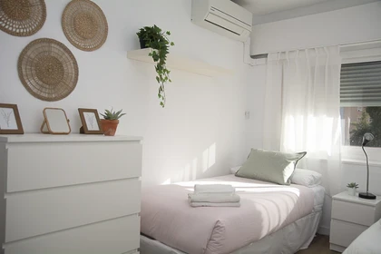 Accommodation with 3 bedrooms in Seville