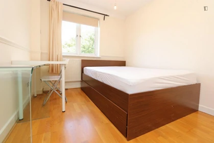 Zimmer mit Doppelbett zu vermieten London