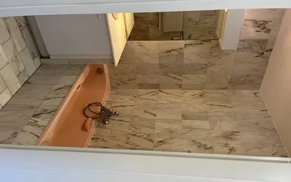 Private room at Cannes, 06400, image 12 of 15