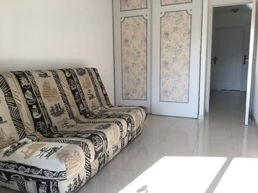 Private room at Cannes, 06400, image 3 of 15