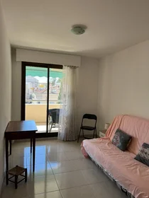 Private room at Cannes, 06400, image 4 of 15