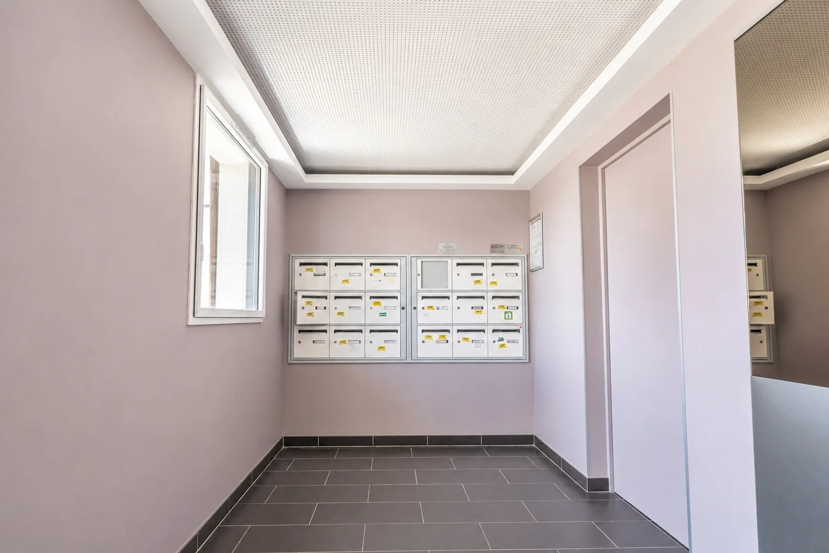 Habitación estudiantil económica con ubicación conveniente en 
