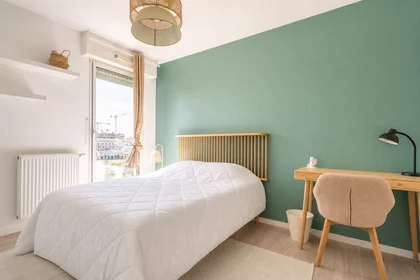 Privatzimmer in der 16 Boulevard de l’Estuaire, bild 1 von 12