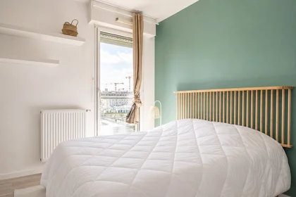 Privatzimmer in der 16 Boulevard de l’Estuaire, bild 9 von 12