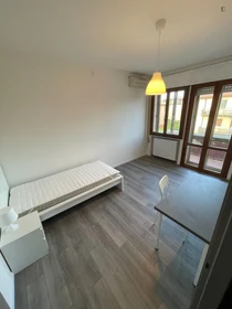 Cheap private room in Padova