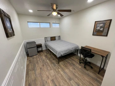 Quarto para alugar num apartamento partilhado em Phoenix