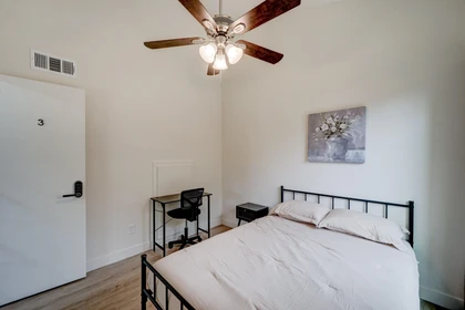 Quarto para alugar num apartamento partilhado em Phoenix