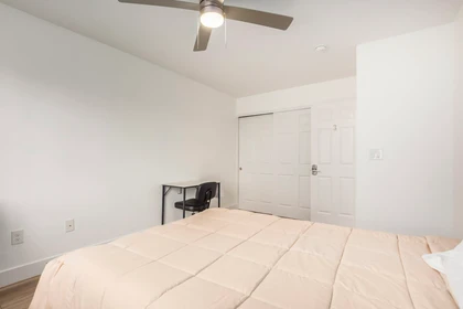 Quarto para alugar num apartamento partilhado em Phoenix