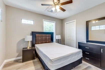 Zimmer zur Miete in einer WG in Fort-worth