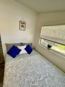 Room for rent in a shared flat in Jacksonville