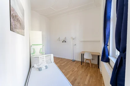 Quarto privado em Kaiser-Friedrich-Str., imagem 1 de 10