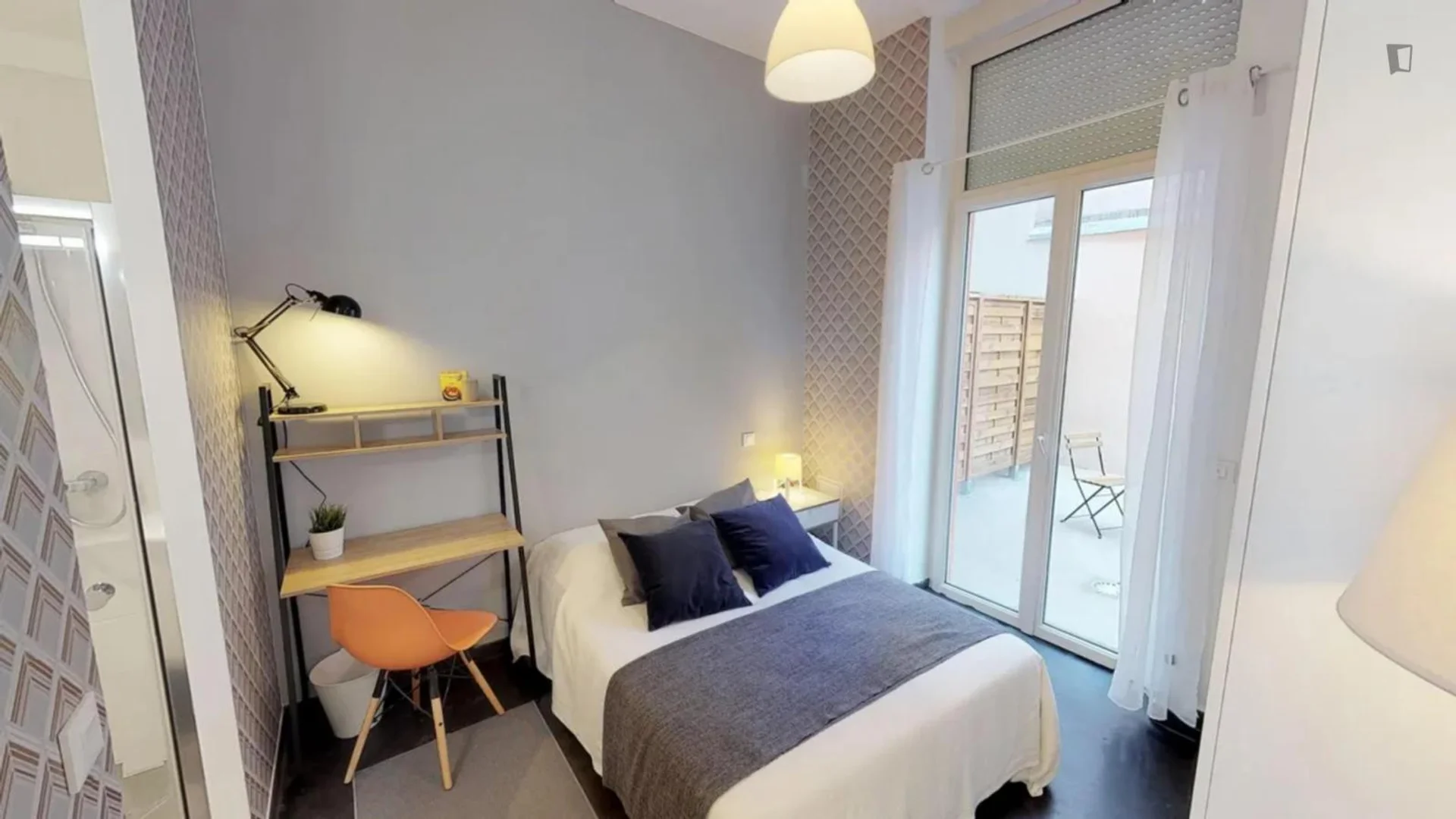 Chambre d'étudiant économique avec emplacement pratique dans 