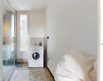 Privatzimmer in der 11 Square Le Perier, bild 15 von 36