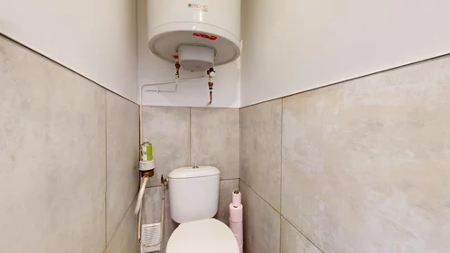Privatzimmer in der 11 Square Le Perier, bild 17 von 36