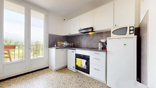 Privatzimmer in der 11 Square Le Perier, bild 29 von 36