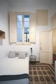 Renting rooms by the month in Barcelona