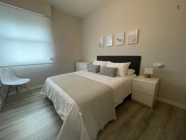 Pokój do wynajęcia z podwójnym łóżkiem w Vigo