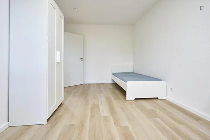 Stanza privata in Kölner Landstr., immagine 2 di 13