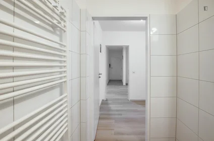 私人房间 在 Kölner Landstr., 17的图像11