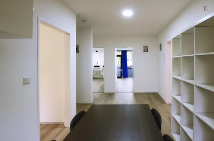 私人房间 在 Kölner Landstr., 17的图像14