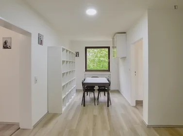 私人房间 在 Kölner Landstr., 17的图像15
