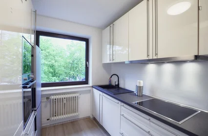 私人房间 在 Kölner Landstr., 17的图像4